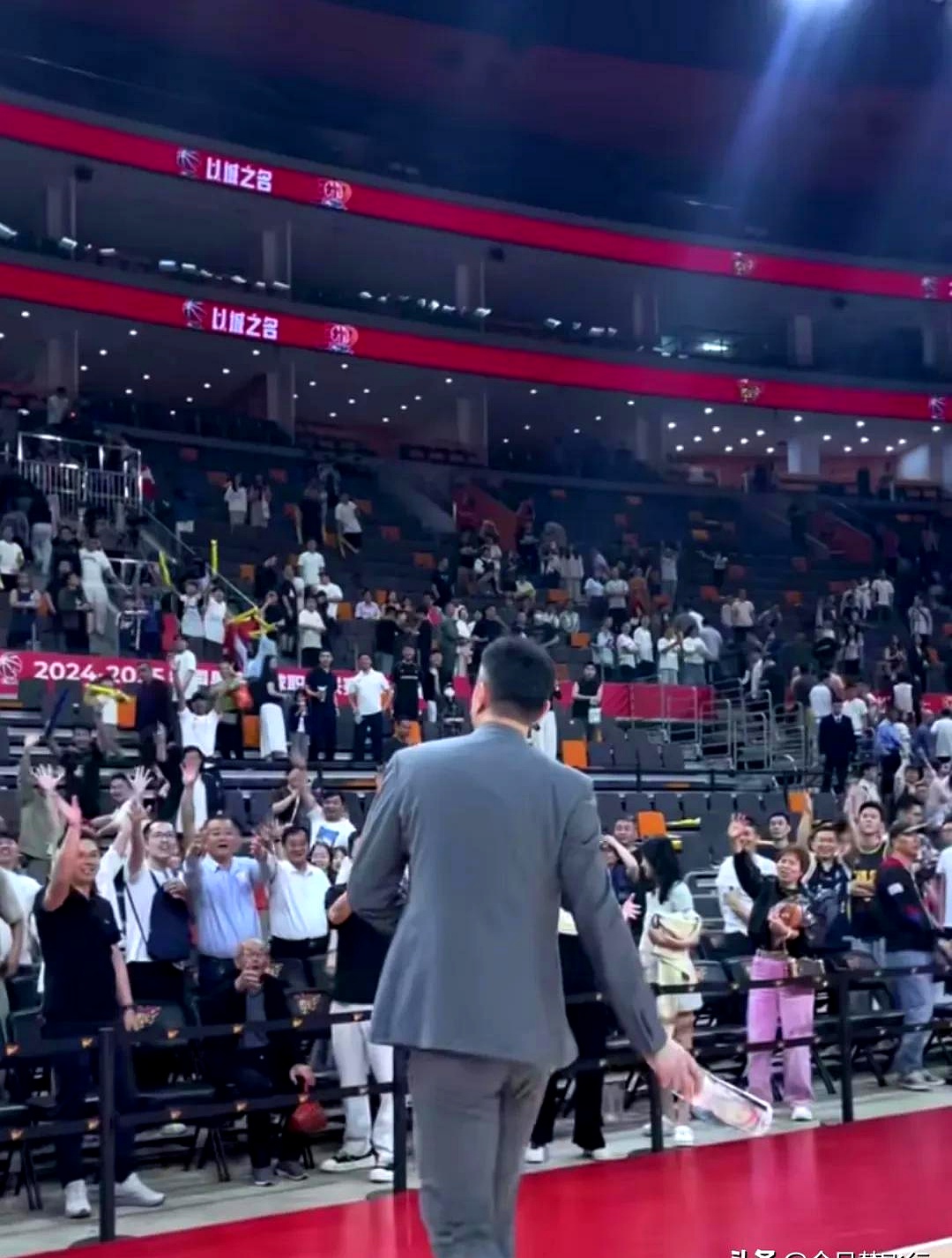 今晚深圳男篮远射贴柱：全明星赛节点到来，更衣室稳定，年轻球员得到机会的简单介绍-九游娱乐